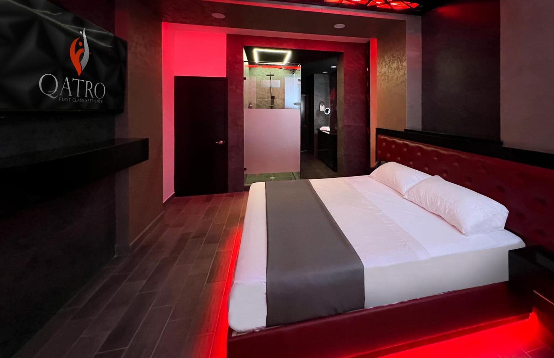 Motel Boutique Qatro エンセナダ エクステリア 写真